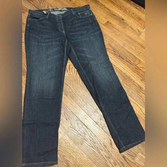 EDDIE BAUER Boyfriend Relaxed Button Fly Ladies Specially Dyed Dark Jean Sz T20 - Picture 6 of 10